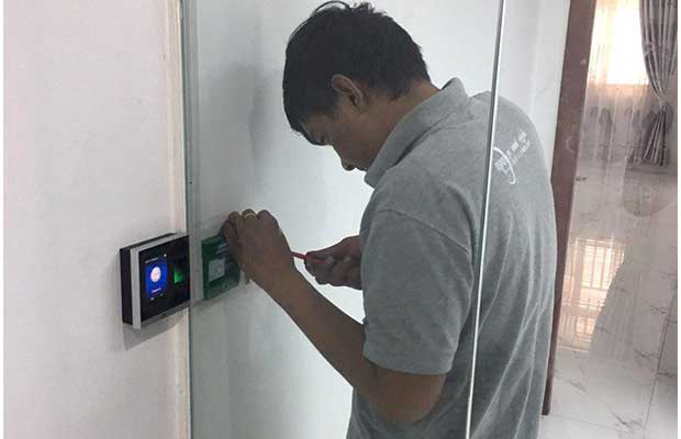 Door Access Control - Installation of Door Security System